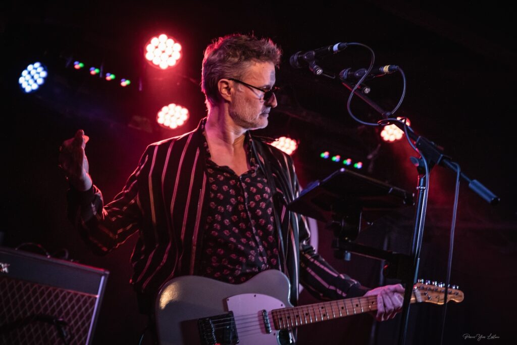 201015210402_4A4A1500